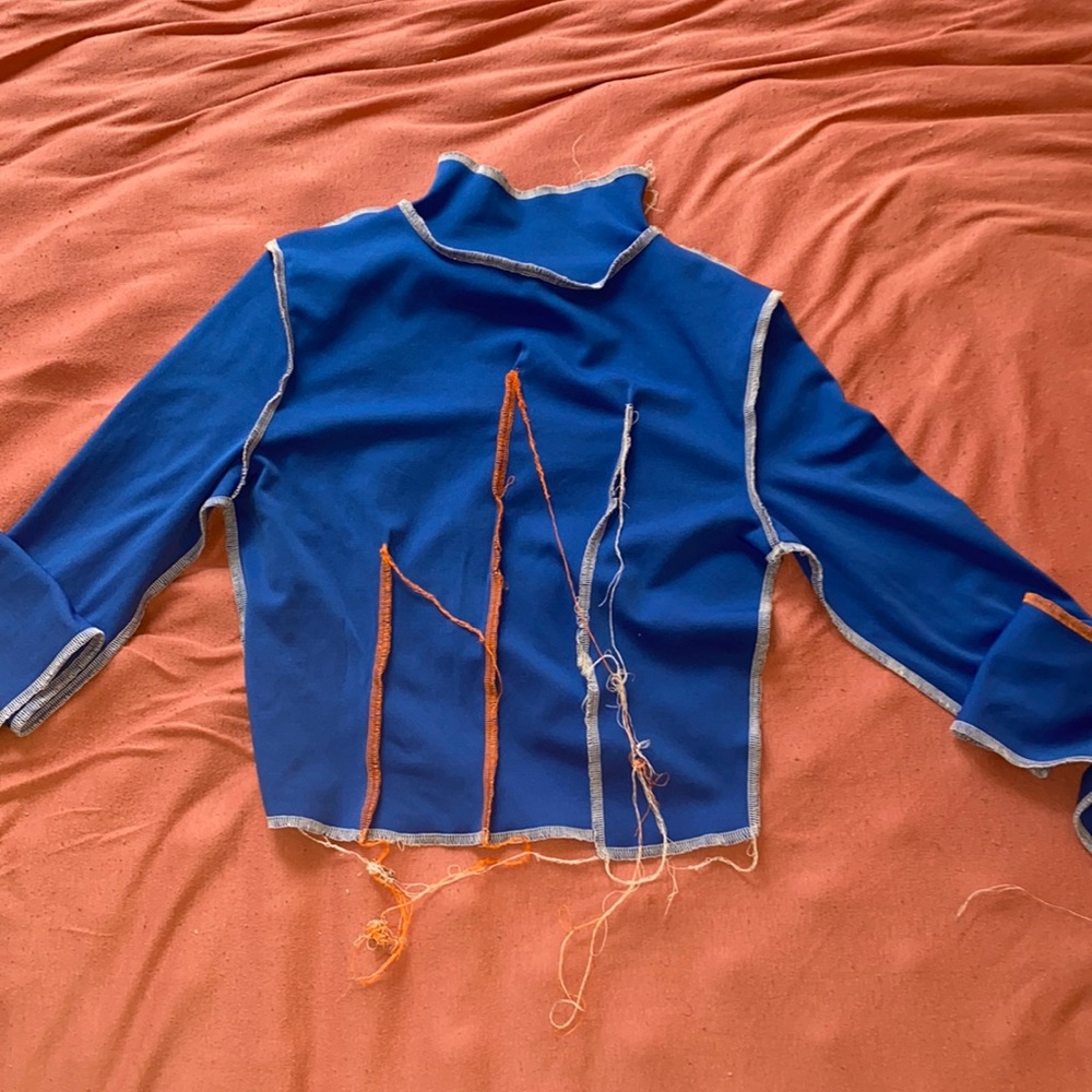 BLUE AND ORANGE DISTRESSED TOP